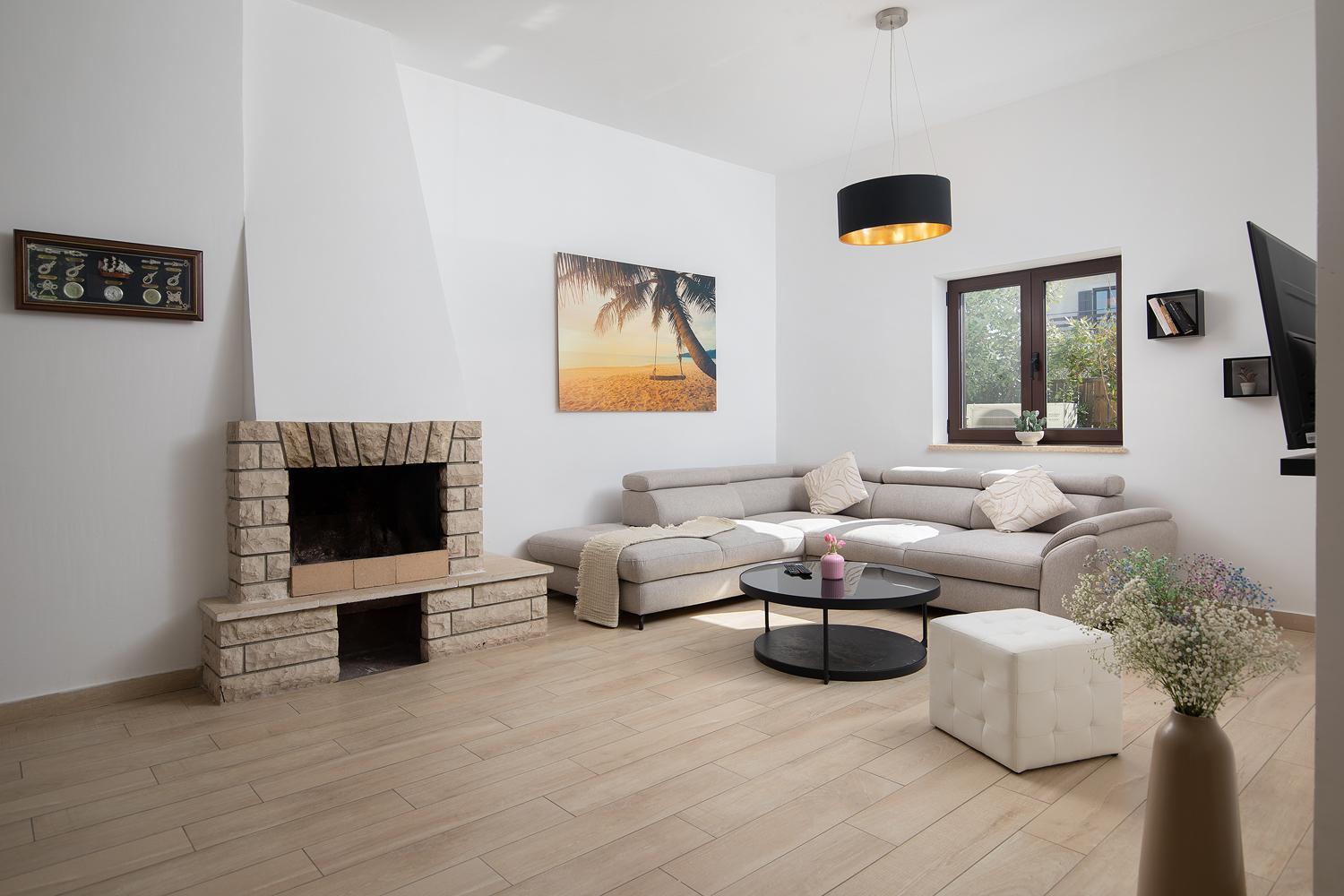 Villa Andrija Family Dream With Heated Pool At The Sea With Beautiful Garden, Outside Cinema And Kids Playground Fažana Buitenkant foto
